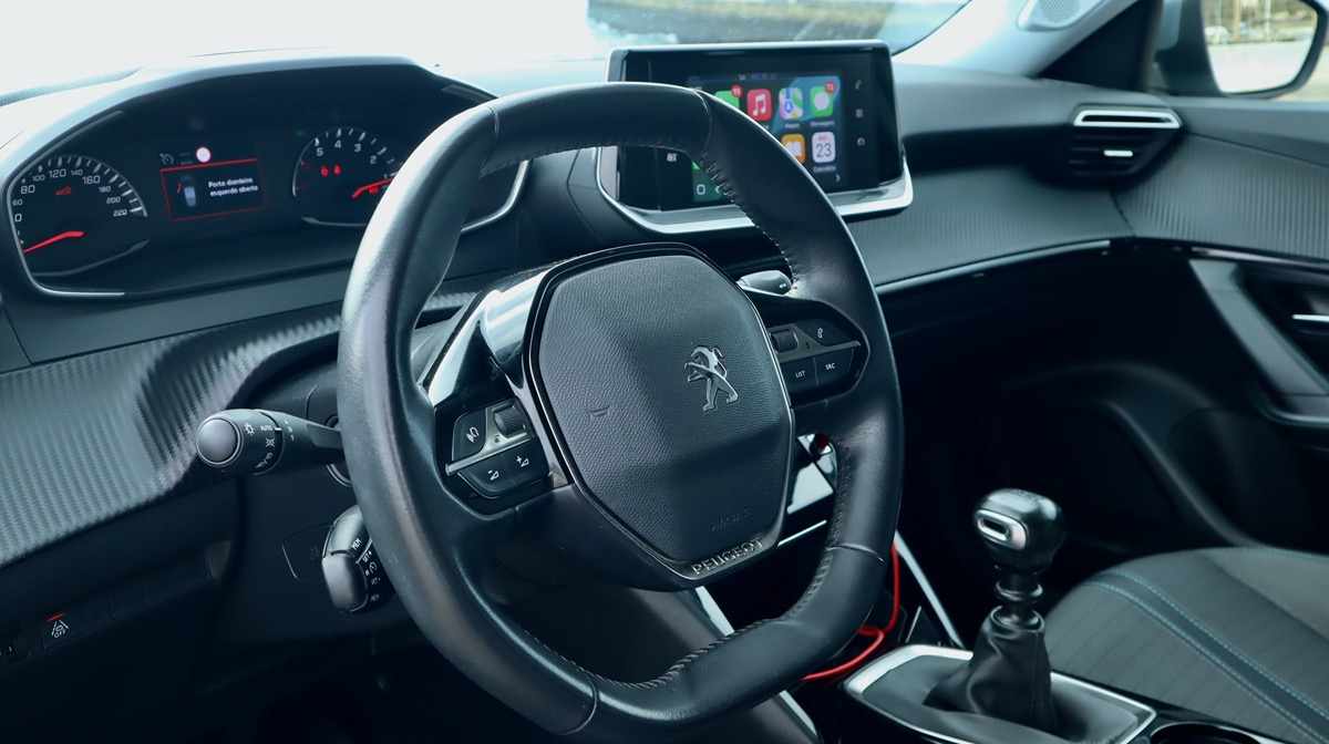 peugeot-2008-1-2-puretech-2021-gasolina-1199cc