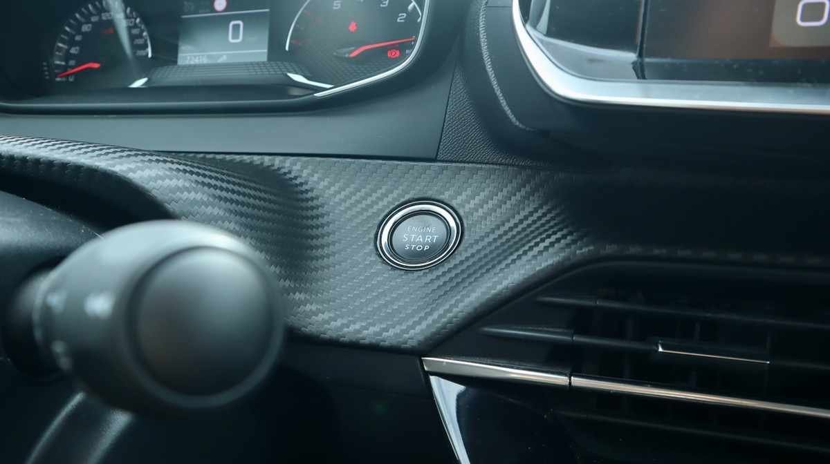 peugeot-2008-1-2-puretech-2021-gasolina-1199cc