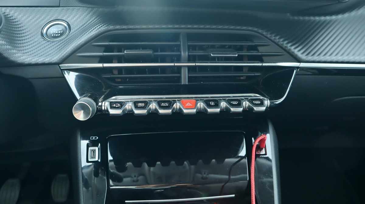 peugeot-2008-1-2-puretech-2021-gasolina-1199cc
