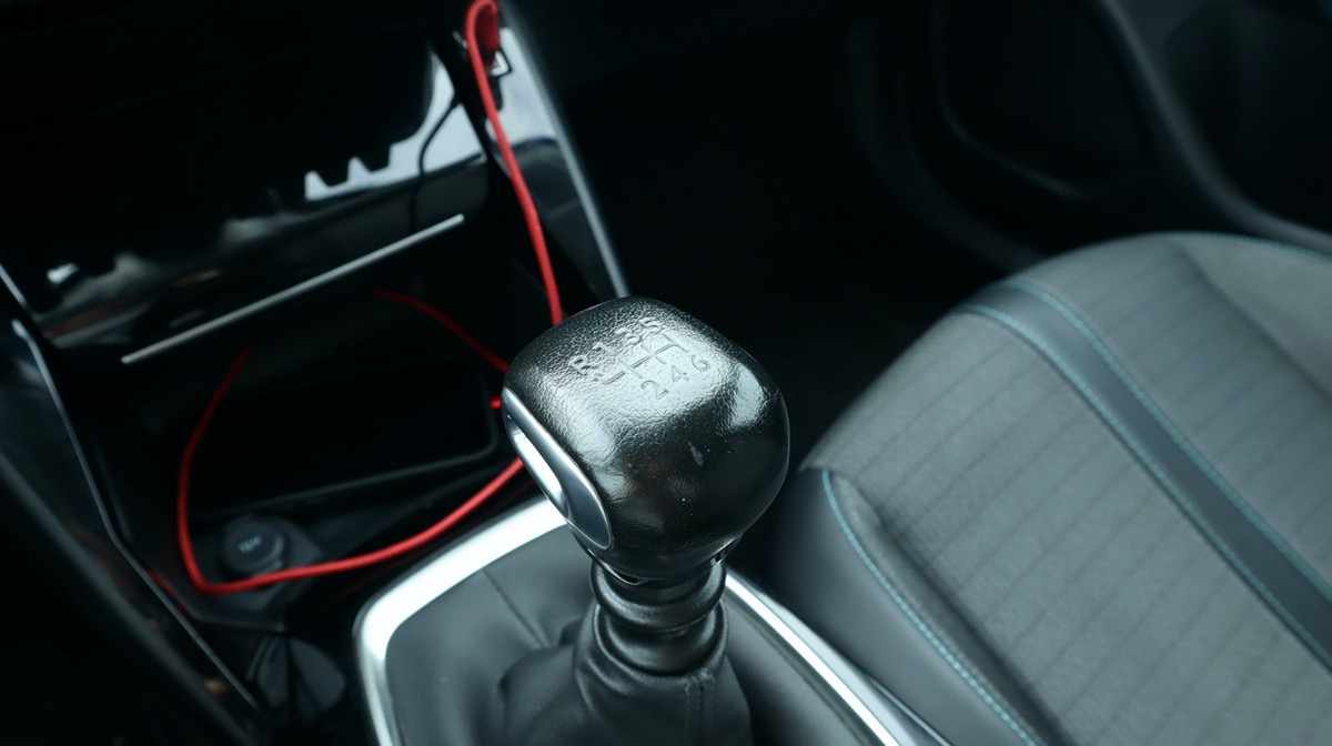 peugeot-2008-1-2-puretech-2021-gasolina-1199cc