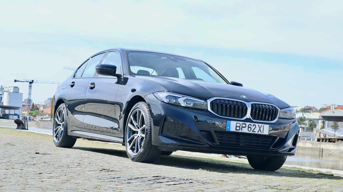 bmw-serie-3-330e-2024-gasolina-1998cc