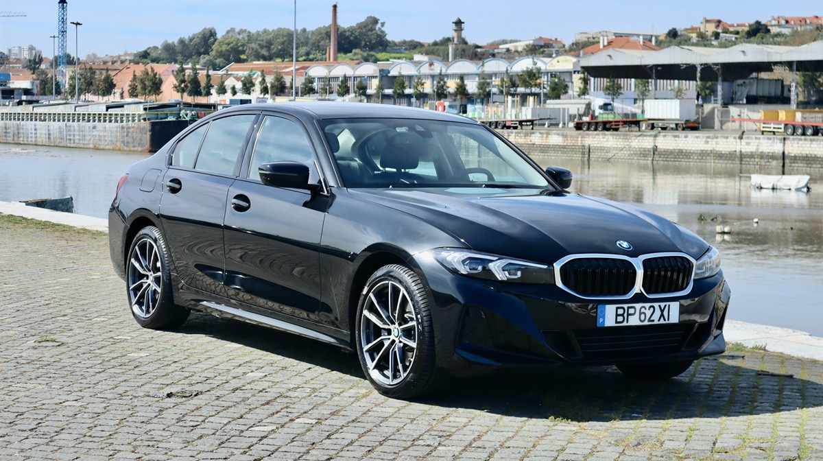 bmw-serie-3-330e-2024-gasolina-1998cc