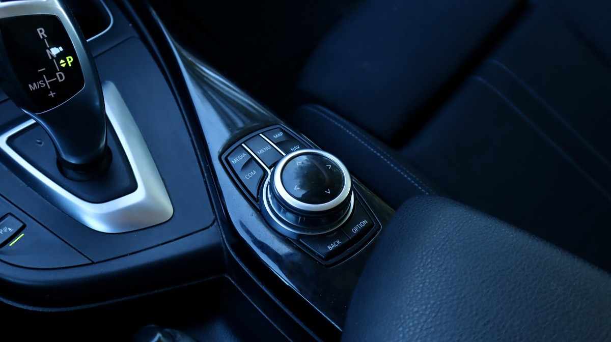 bmw-serie-1-116d-2018-diesel-1496cc