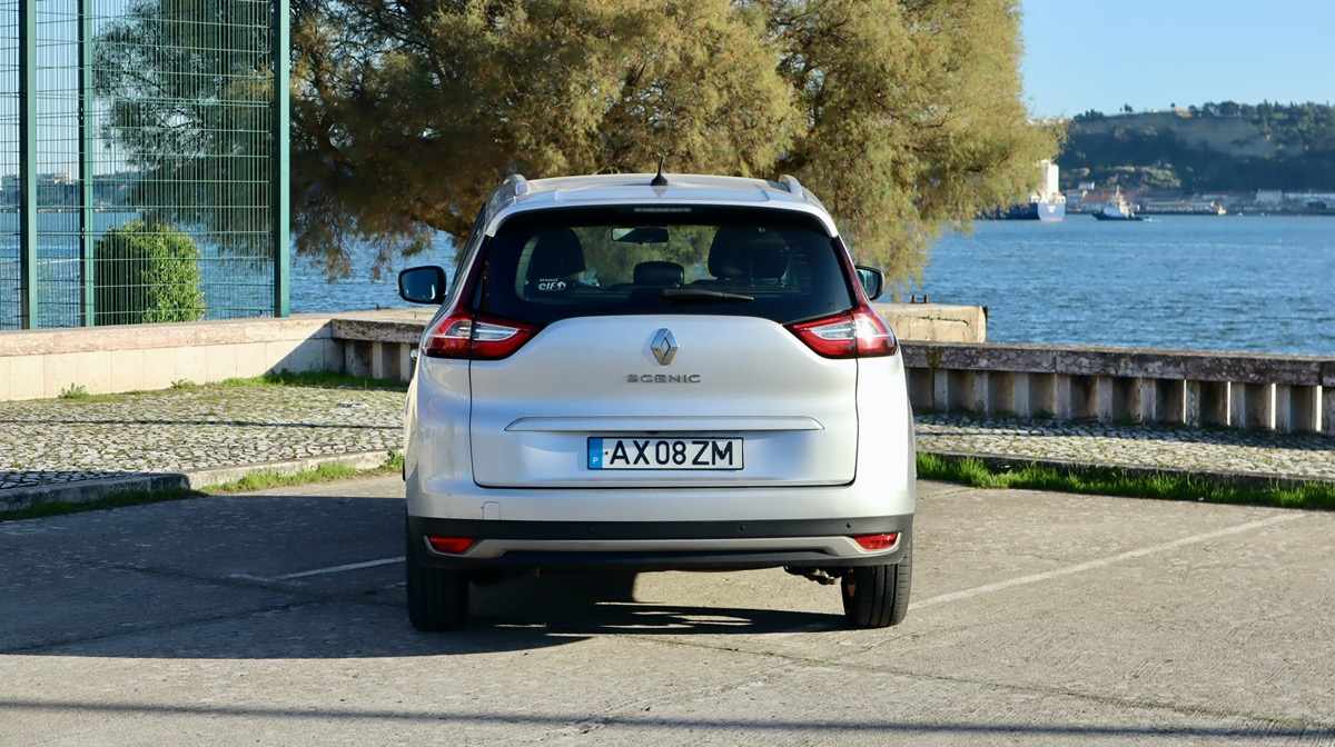 renault-scenic-1-7-blue-dci-2019-diesel-1749cc