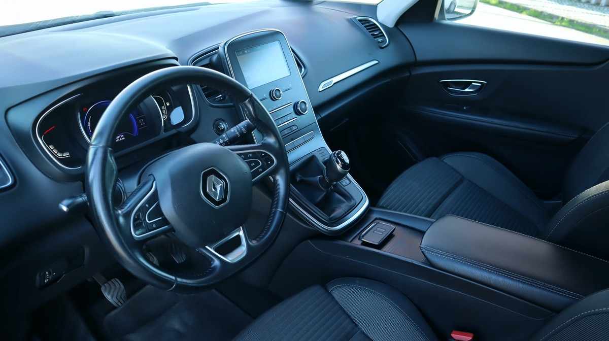 renault-scenic-1-7-blue-dci-2019-diesel-1749cc