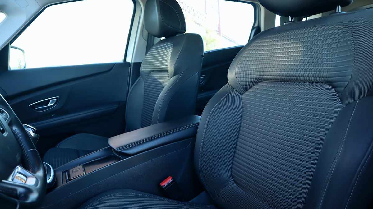 renault-scenic-1-7-blue-dci-2019-diesel-1749cc
