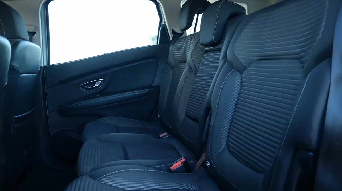 renault-scenic-1-7-blue-dci-2019-diesel-1749cc