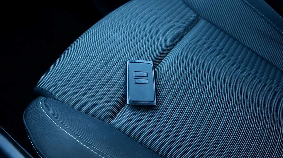 renault-scenic-1-7-blue-dci-2019-diesel-1749cc