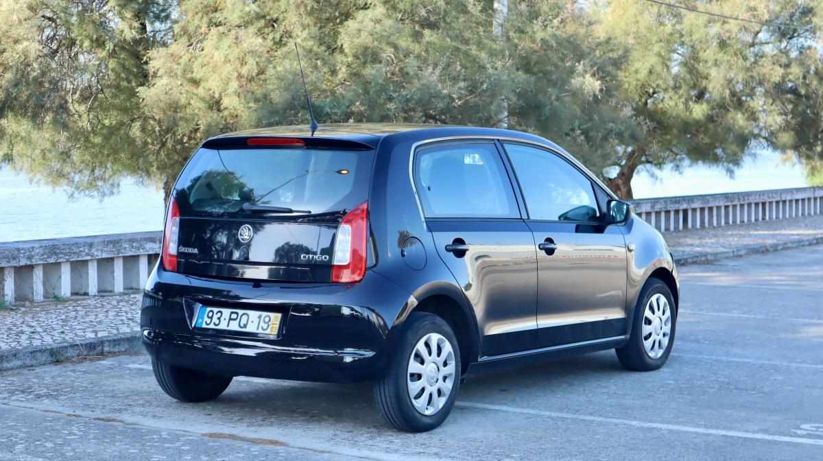 skoda-citigo-1-0-mpi-2015-gasolina-999cc