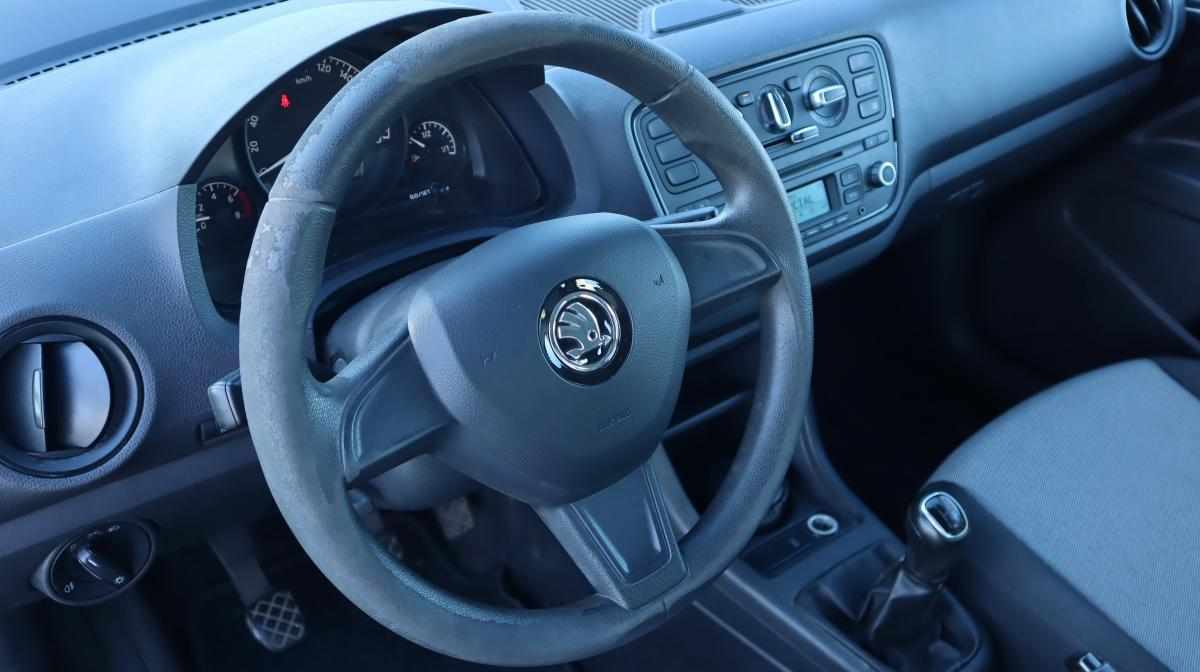 skoda-citigo-1-0-mpi-2015-gasolina-999cc