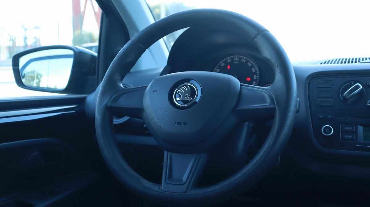 skoda-citigo-1-0-mpi-2015-gasolina-999cc
