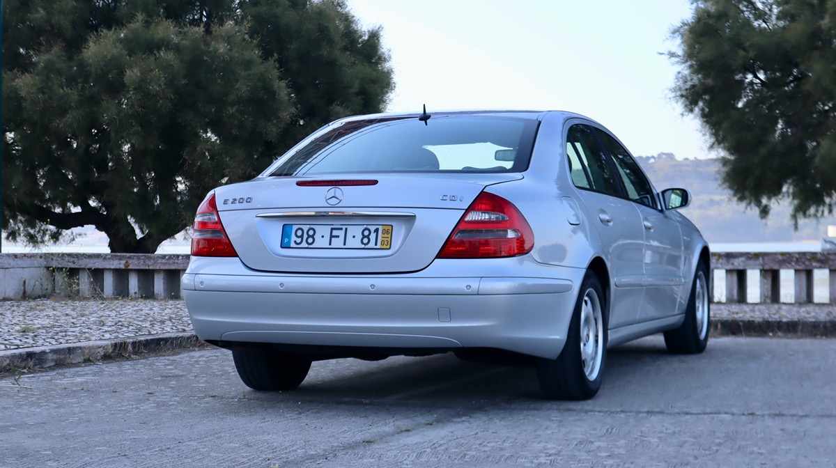 mercedes-benz-classe-e-e-200-cdi-2006-diesel-2148cc