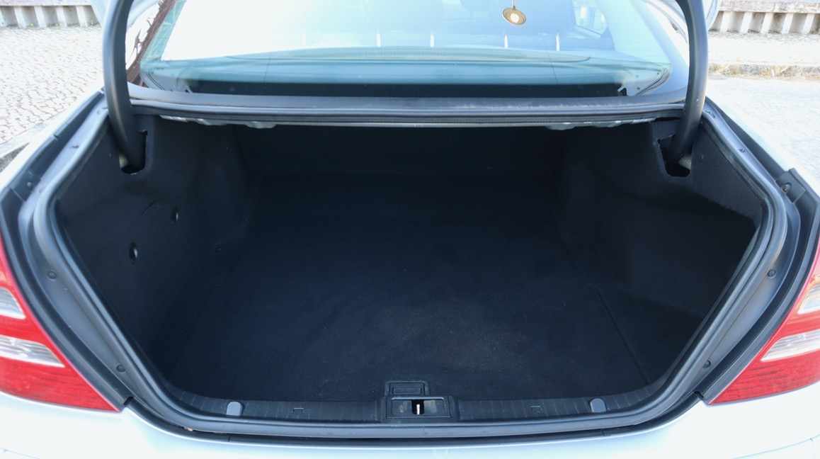 mercedes-benz-classe-e-e-200-cdi-2006-diesel-2148cc