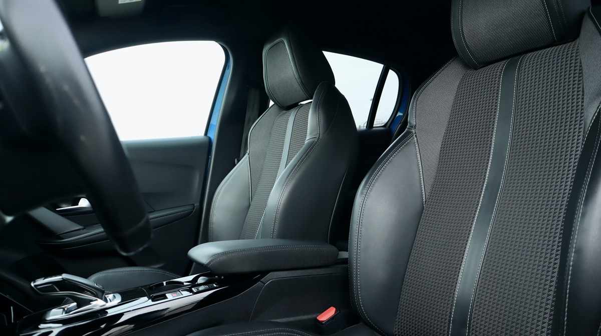 peugeot-208-1-2-puretech-2019-gasolina-1199cc