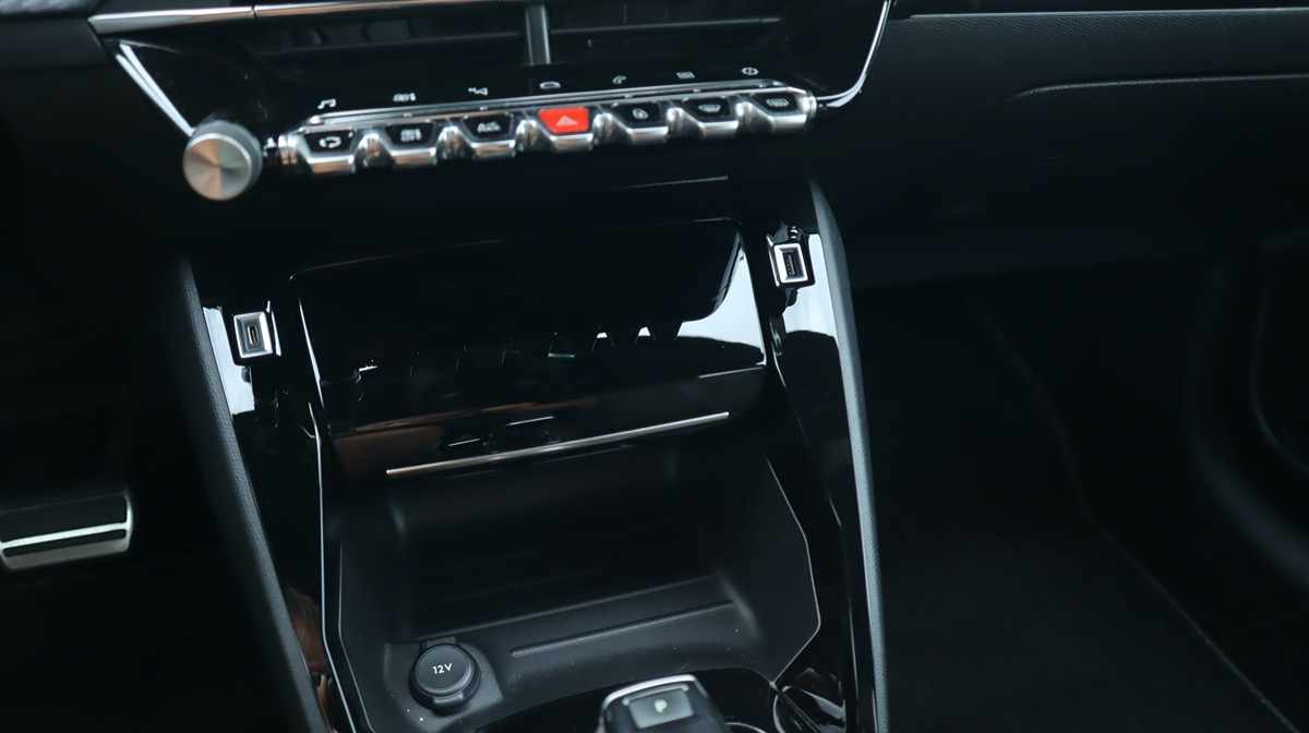 peugeot-208-1-2-puretech-2019-gasolina-1199cc