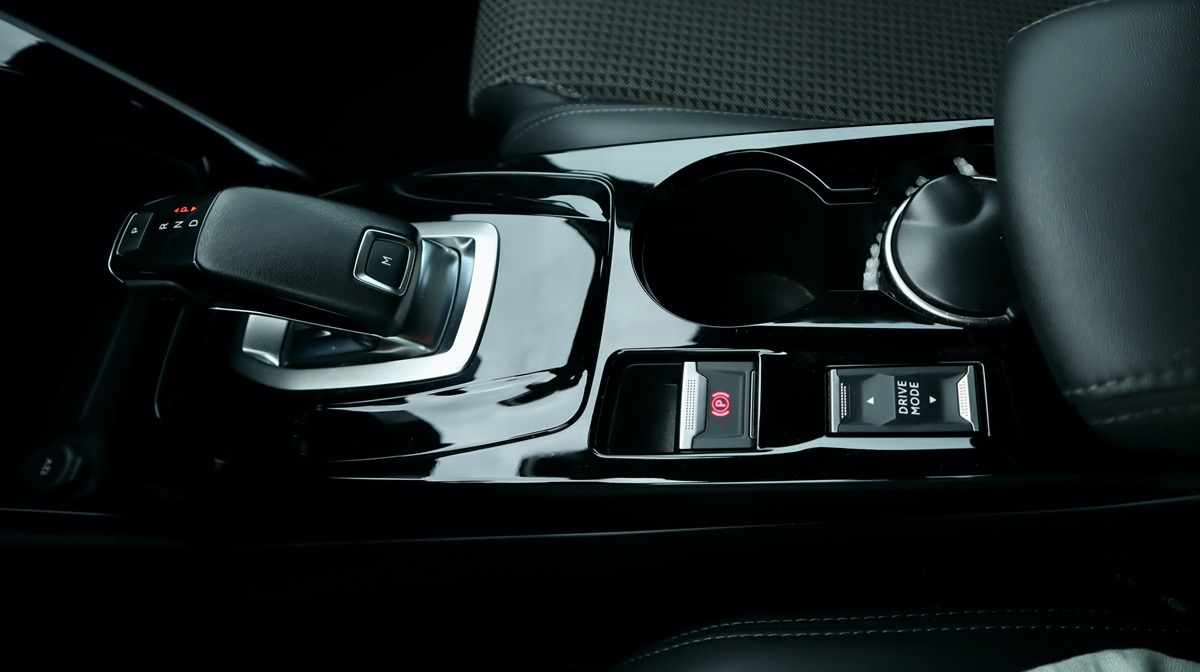 peugeot-208-1-2-puretech-2019-gasolina-1199cc