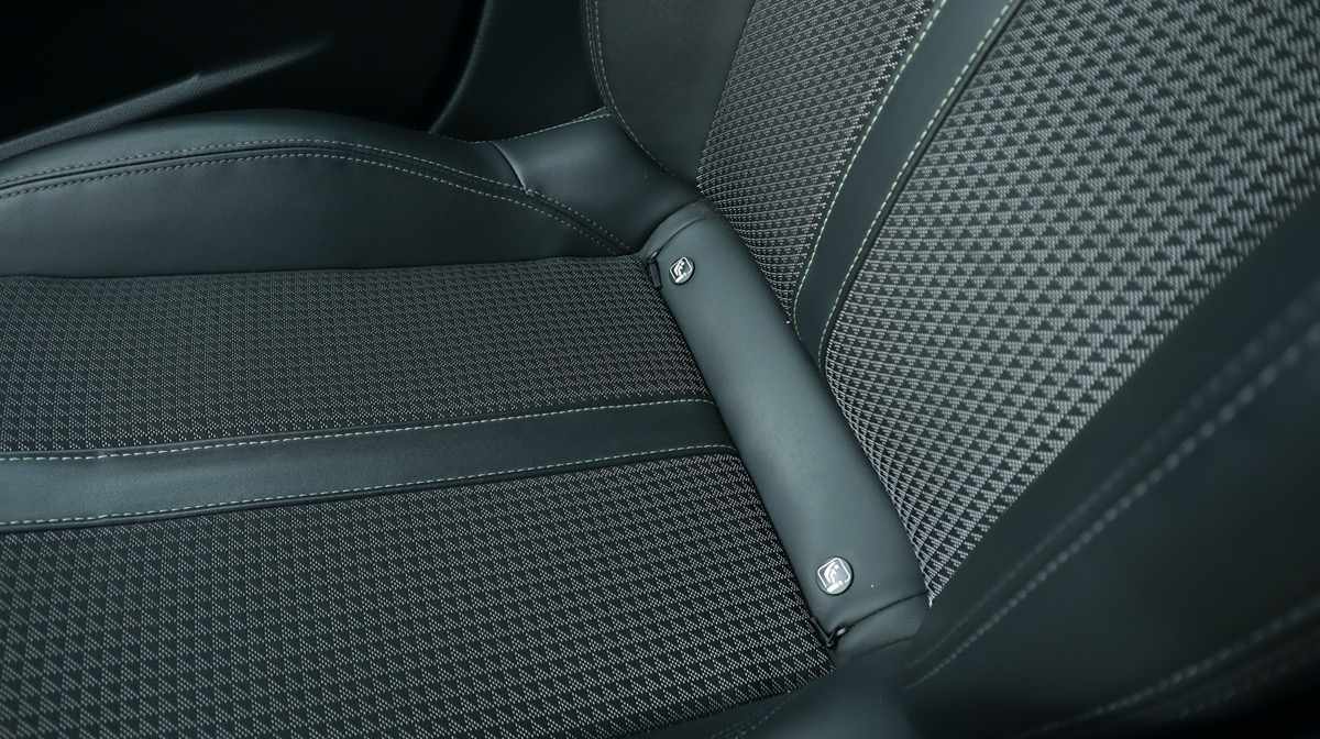 peugeot-208-1-2-puretech-2019-gasolina-1199cc
