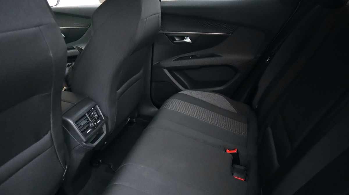 peugeot-3008-1-5-bluehdi-2020-diesel-1499cc