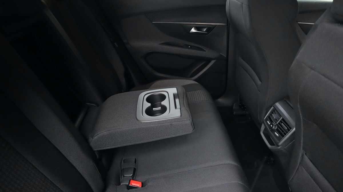 peugeot-3008-1-5-bluehdi-2020-diesel-1499cc