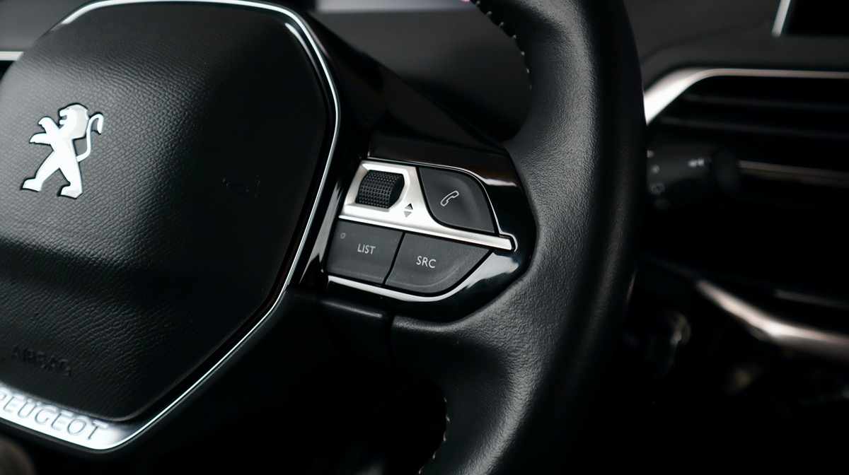 peugeot-3008-1-5-bluehdi-2020-diesel-1499cc