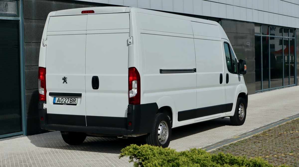 peugeot-boxer-2-2-120cv-2022-diesel-2179cc