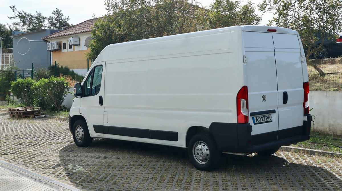peugeot-boxer-2-2-120cv-2022-diesel-2179cc