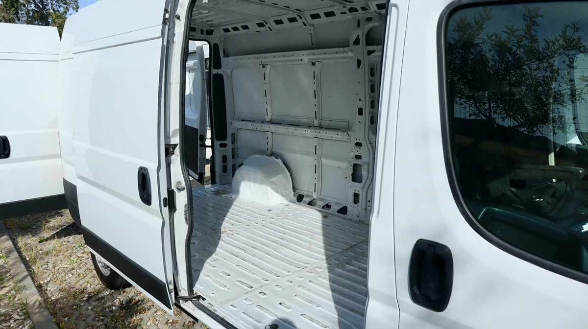 peugeot-boxer-2-2-120cv-2022-diesel-2179cc