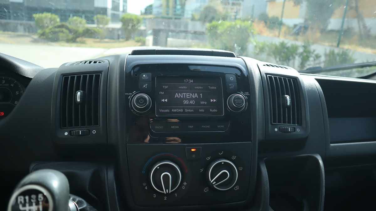 peugeot-boxer-2-2-120cv-2022-diesel-2179cc