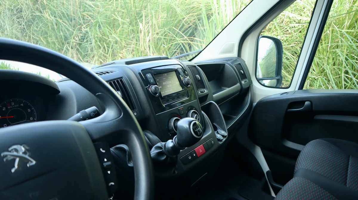 peugeot-boxer-2-2-120cv-2022-diesel-2179cc