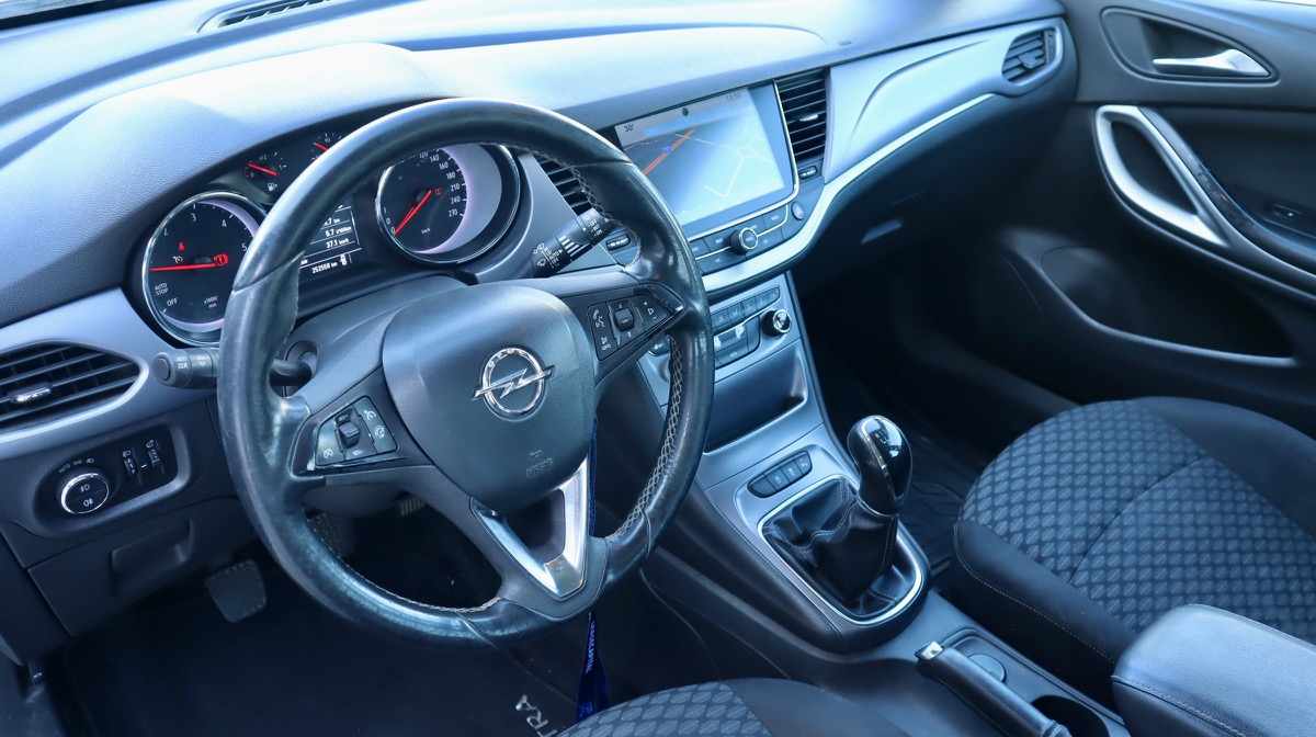 opel-astra-1-6-cdti-2017-diesel-1598cc