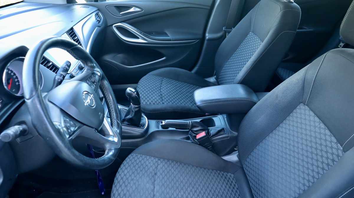 opel-astra-1-6-cdti-2017-diesel-1598cc