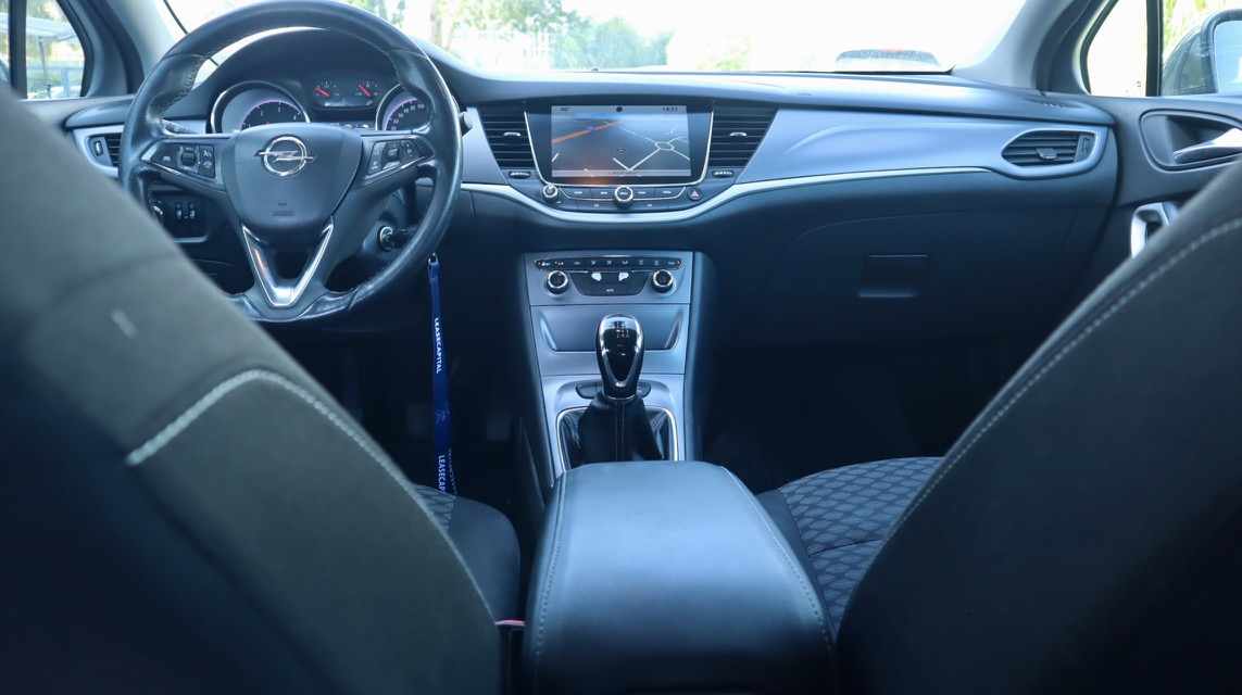 opel-astra-1-6-cdti-2017-diesel-1598cc