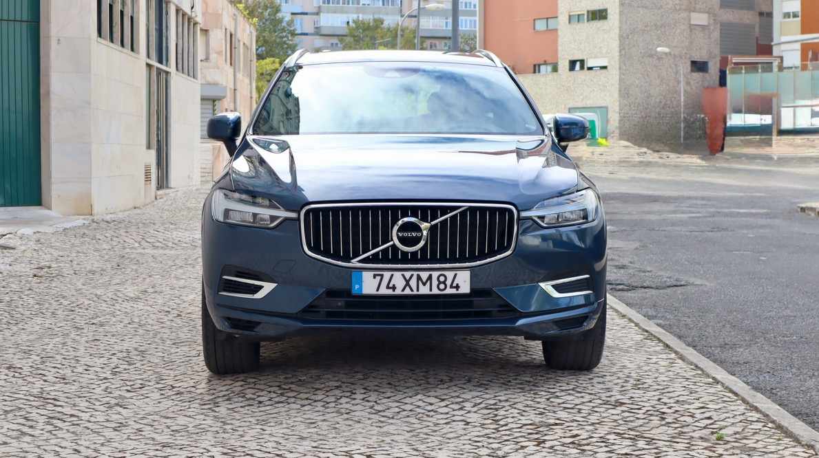 volvo-xc60-2-0-t8-twin-engine-2019-gasolina-1969cc
