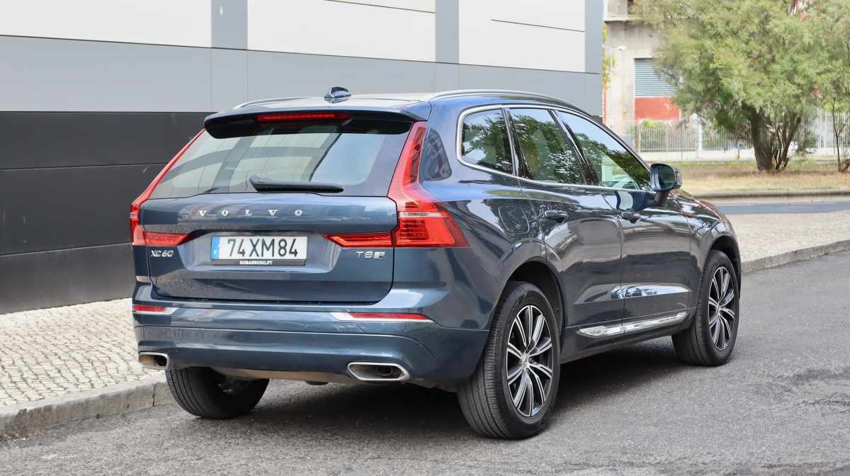 volvo-xc60-2-0-t8-twin-engine-2019-gasolina-1969cc