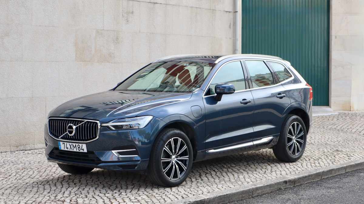 volvo-xc60-2-0-t8-twin-engine-2019-gasolina-1969cc
