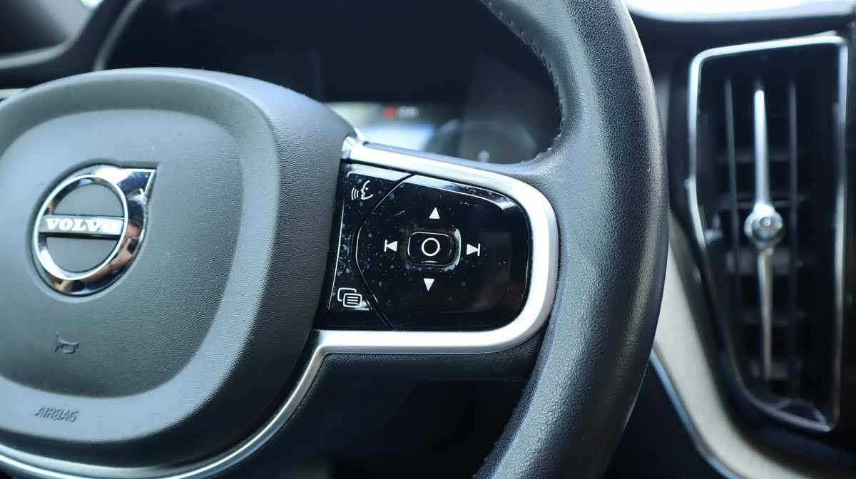 volvo-xc60-2-0-t8-twin-engine-2019-gasolina-1969cc