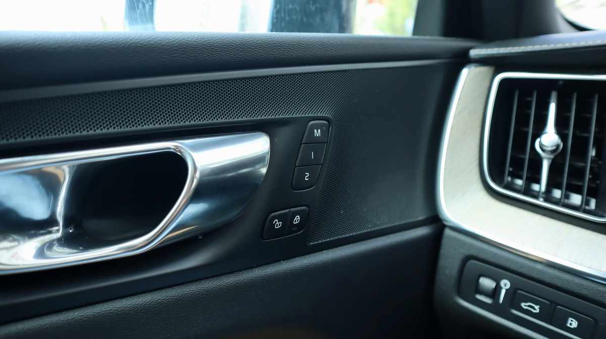 volvo-xc60-2-0-t8-twin-engine-2019-gasolina-1969cc