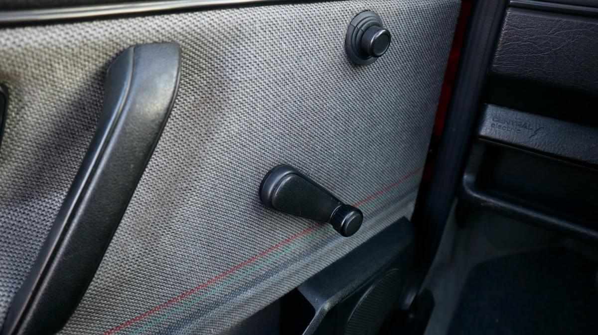 volkswagen-golf-1-3-1990-gasolina-1272cc