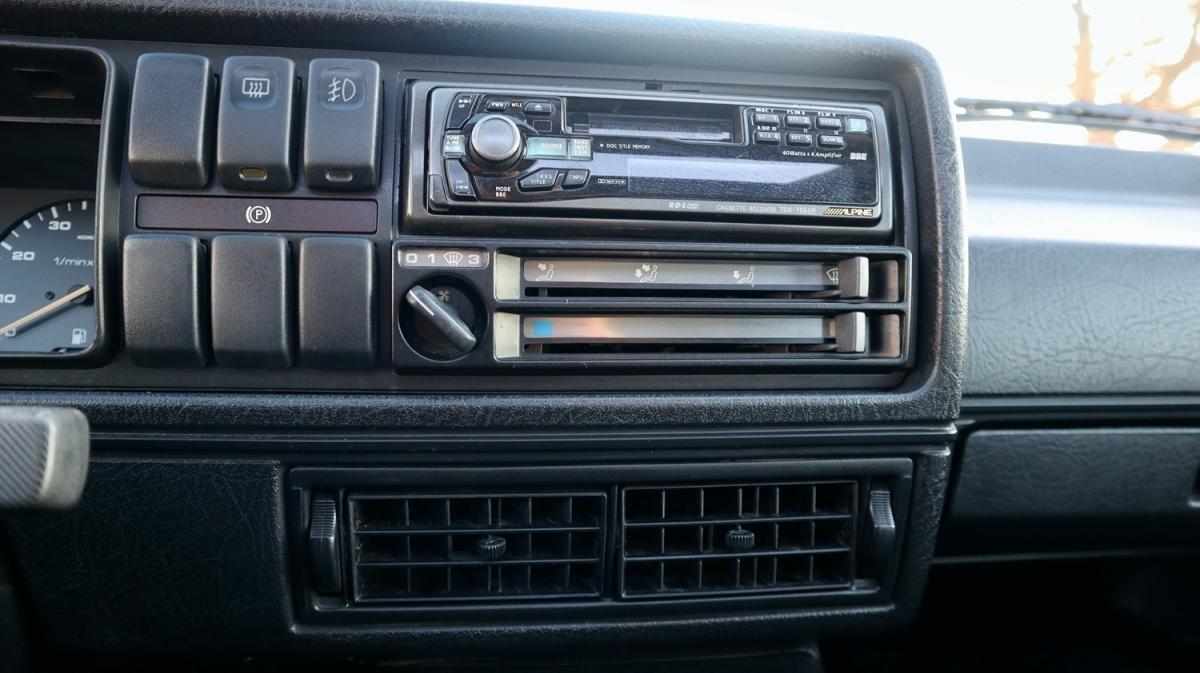 volkswagen-golf-1-3-1990-gasolina-1272cc