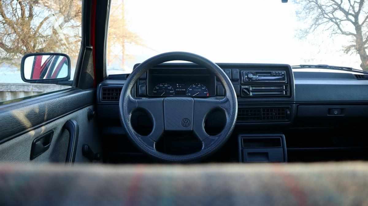 volkswagen-golf-1-3-1990-gasolina-1272cc