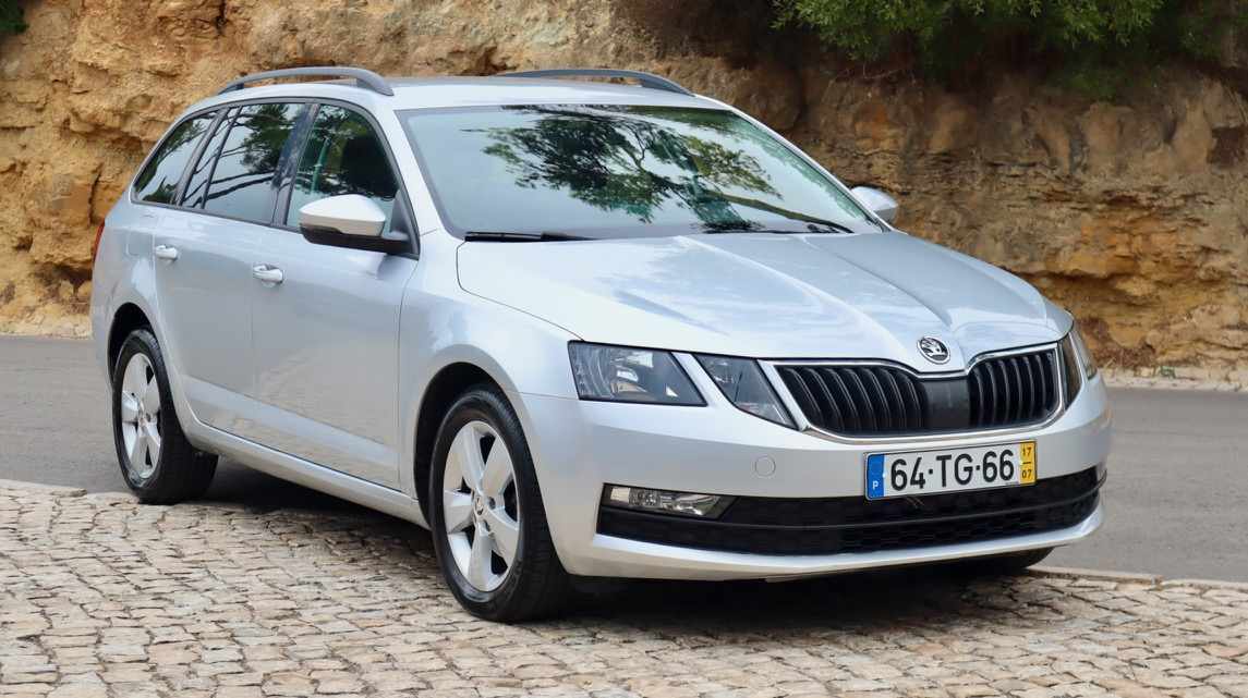 skoda-octavia-1-6-tdi-2017-diesel-1598cc