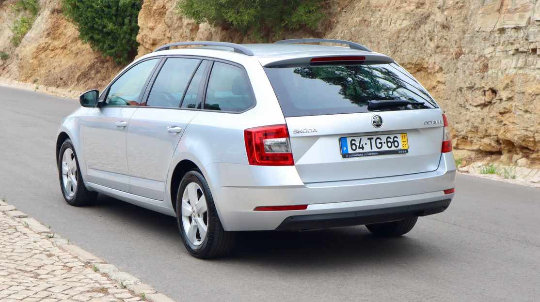 skoda-octavia-1-6-tdi-2017-diesel-1598cc