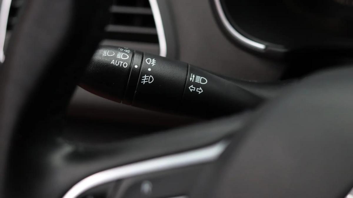 renault-megane-sport-tourer-2016-diesel-1461cc