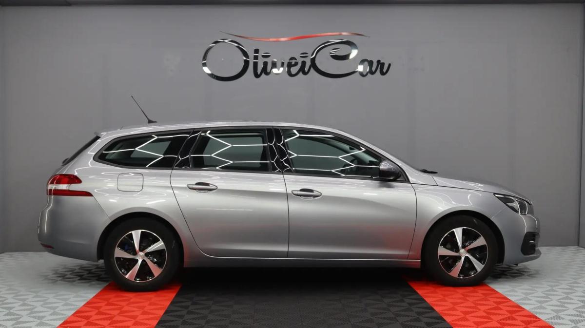 peugeot-308-sw-2018-diesel-1499cc
