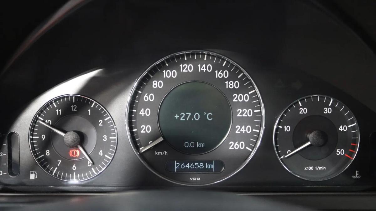 mercedes-benz-clk-270-cdi-coupe-2004-diesel-2685cc