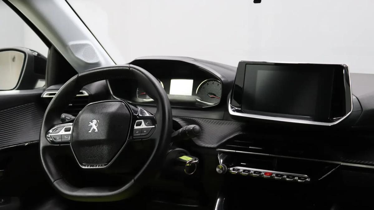 peugeot-208-2023-diesel-1499cc