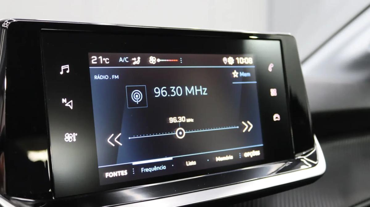 peugeot-208-2023-diesel-1499cc