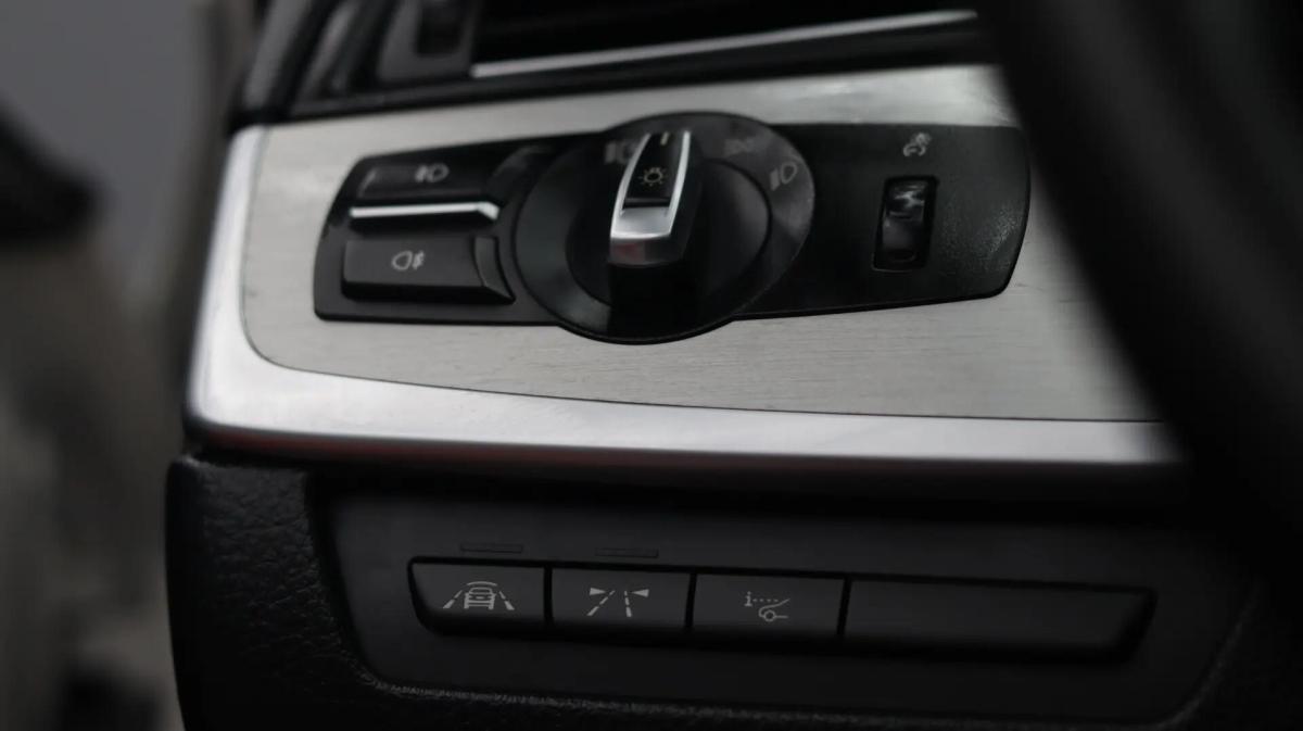 bmw-serie-5-520d-touring-2015-diesel-1995cc