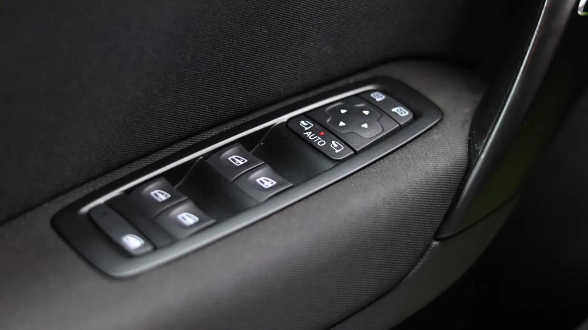 renault-megane-2019-diesel-1461cc