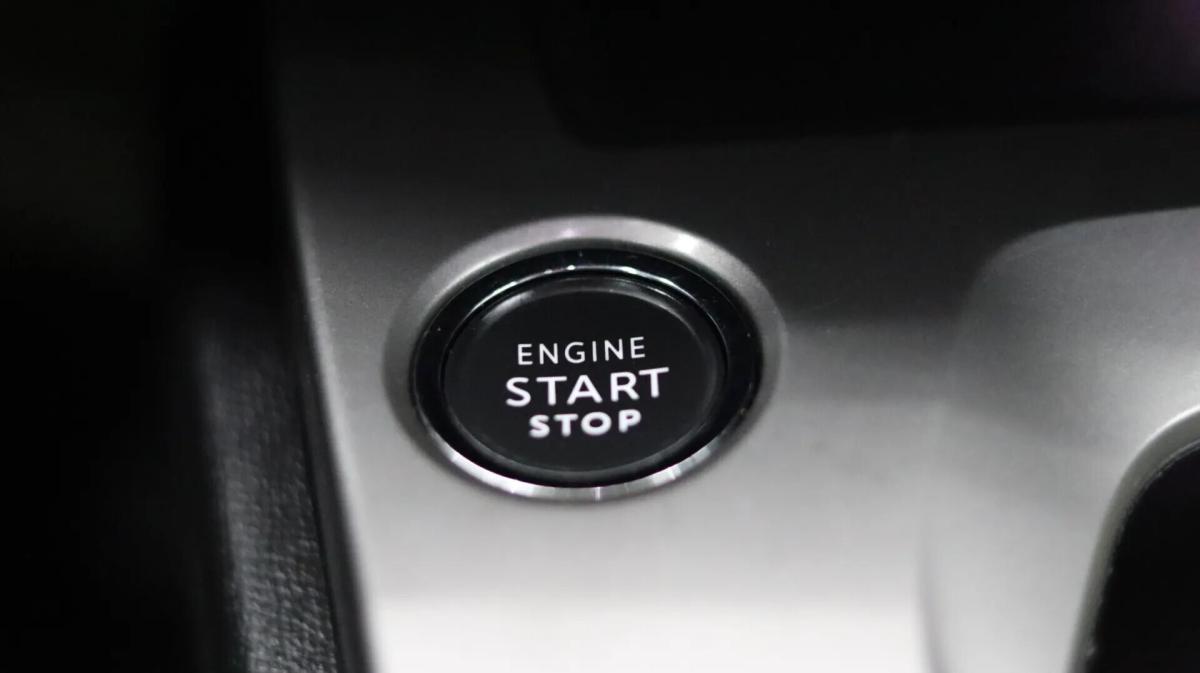 peugeot-308-2022-diesel-1499cc